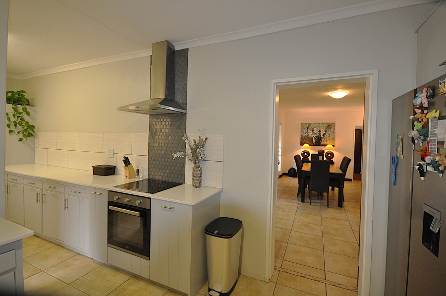 4 Bedroom Property for Sale in Brandwacht Western Cape